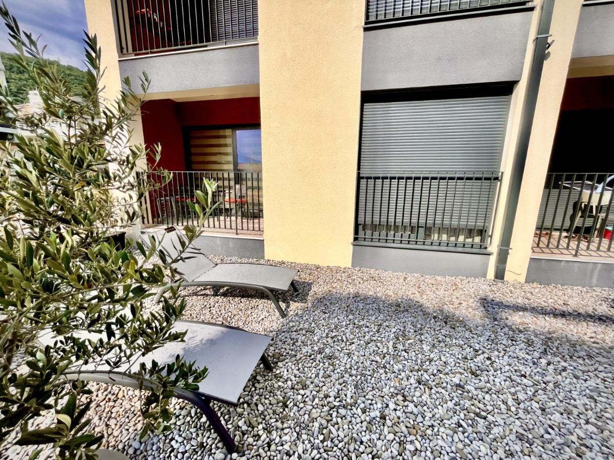 Fides Stylish Apartments Tivat With Pool Zewnętrze zdjęcie