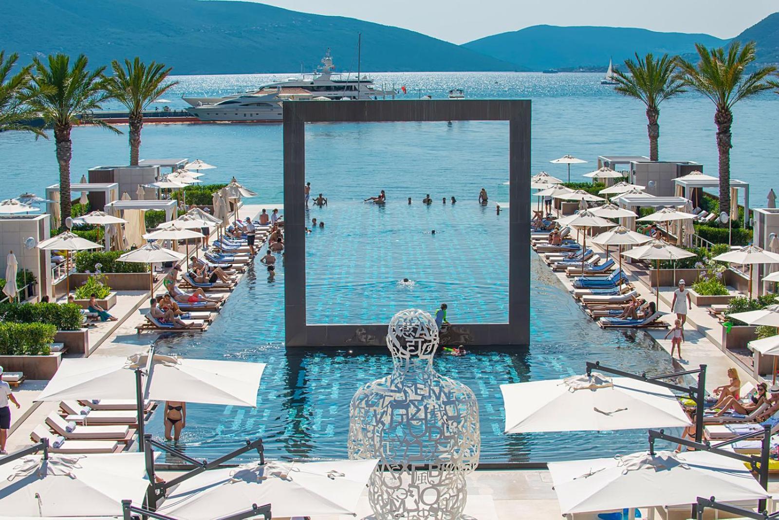 Fides Stylish Apartments Tivat With Pool Zewnętrze zdjęcie